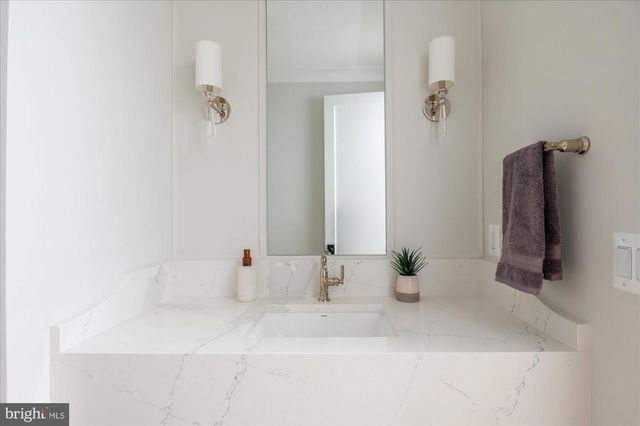 1446 COLA DR, Mclean, VA 22101