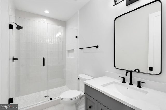 1446 COLA DR, Mclean, VA 22101