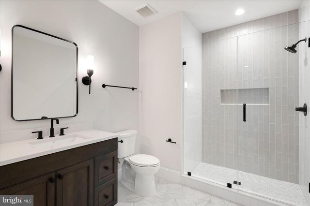 1446 COLA DR, Mclean, VA 22101