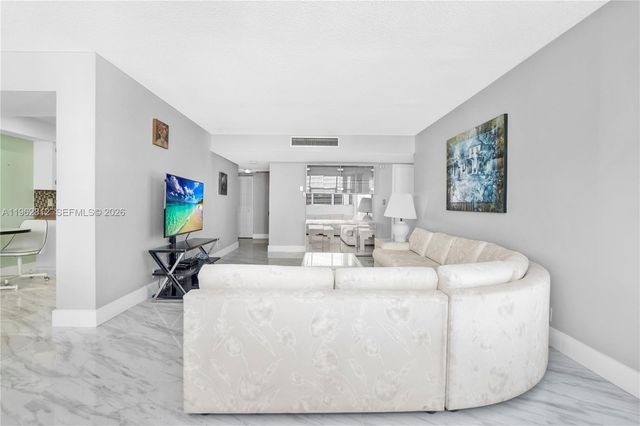 100 Golden Isles Dr 808, Hallandale Beach, FL 33009