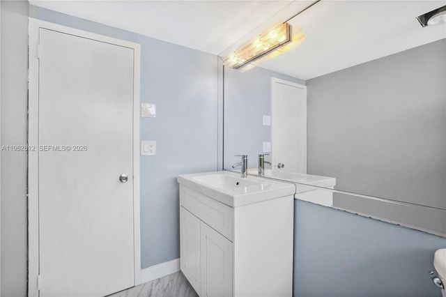 100 Golden Isles Dr 808, Hallandale Beach, FL 33009