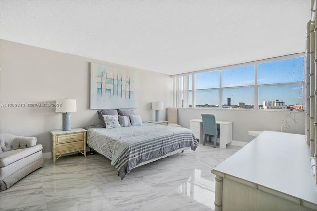 100 Golden Isles Dr 808, Hallandale Beach, FL 33009