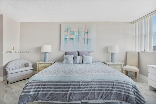 100 Golden Isles Dr 808, Hallandale Beach, FL 33009