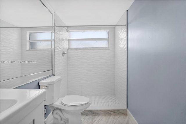 100 Golden Isles Dr 808, Hallandale Beach, FL 33009