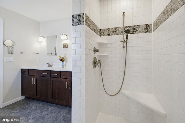 918 JADE AVE, Lancaster, PA 17601
