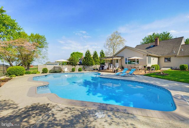 918 JADE AVE, Lancaster, PA 17601