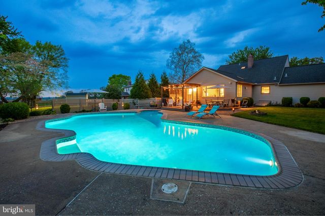 918 JADE AVE, Lancaster, PA 17601