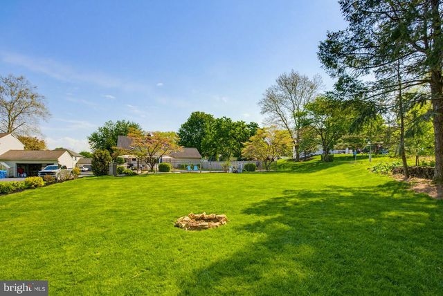 918 JADE AVE, Lancaster, PA 17601