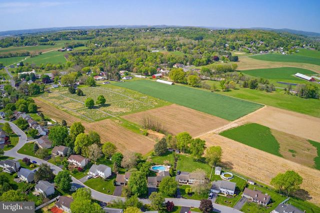 918 JADE AVE, Lancaster, PA 17601