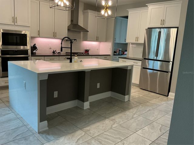 19457 REDWOOD POINT DRIVE, Tampa, FL 33647