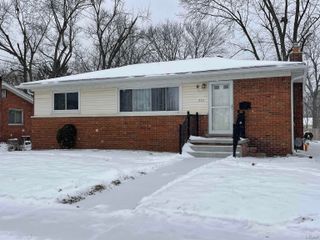 372 Highland Drive, Saline, MI 48176