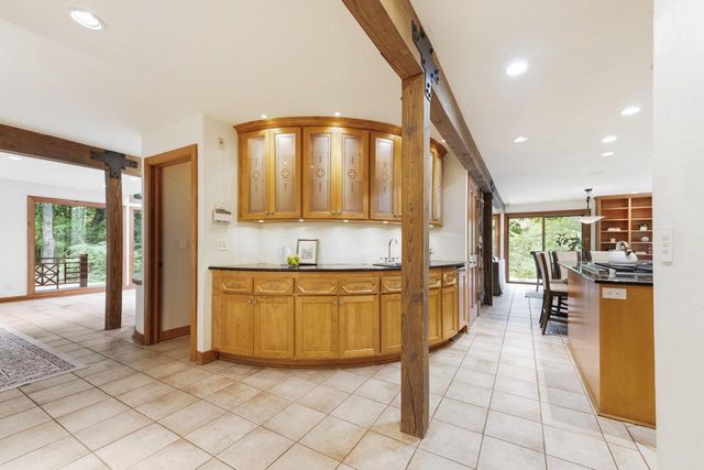 9910 N Corey LANE, Mequon, WI 53092