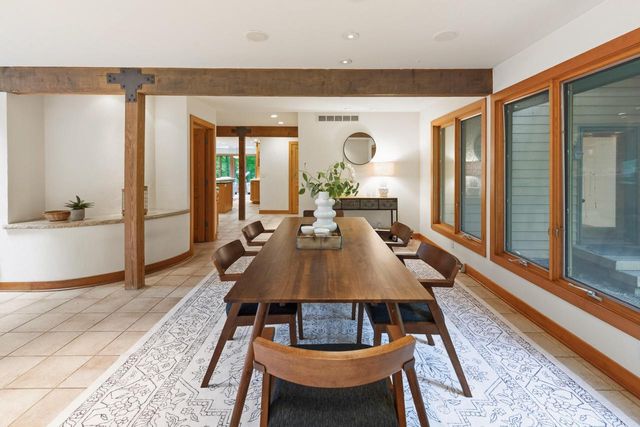 9910 N Corey LANE, Mequon, WI 53092