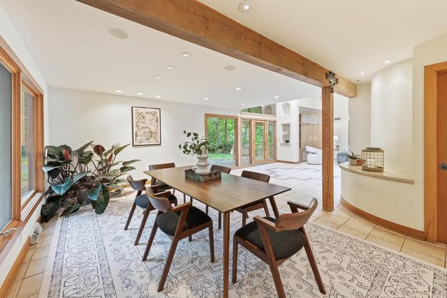 9910 N Corey LANE, Mequon, WI 53092