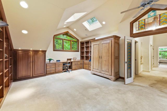 9910 N Corey LANE, Mequon, WI 53092