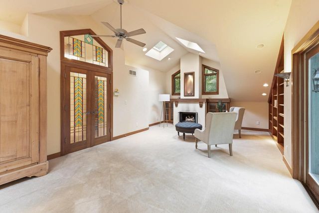9910 N Corey LANE, Mequon, WI 53092