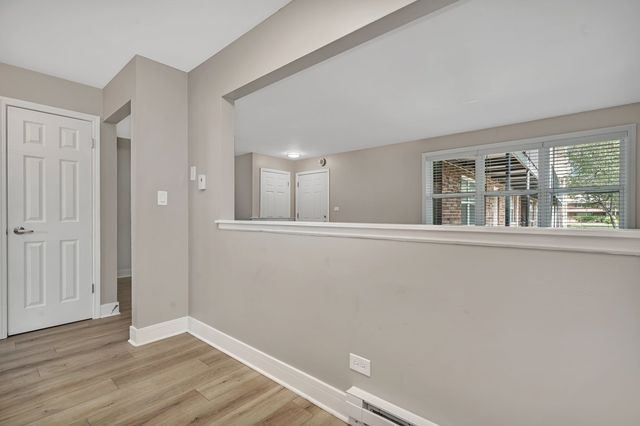 19 Briar Street 01, Glen Ellyn, IL 60137