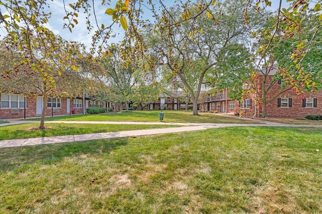 19 Briar Street 01, Glen Ellyn, IL 60137