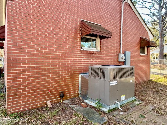 600 Church Street, Scotland Neck, NC 27874