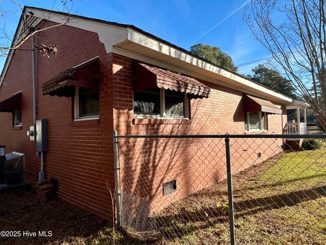 600 Church Street, Scotland Neck, NC 27874