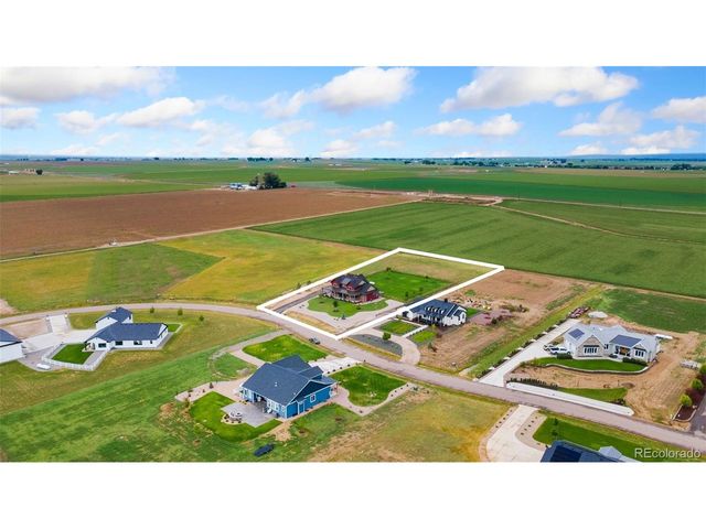 9260 Meadow Farms Dr, Milliken, CO 80543