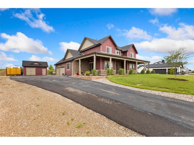 9260 Meadow Farms Dr, Milliken, CO 80543