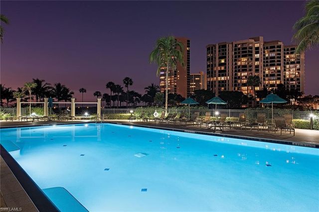 4401 Gulf Shore BLVD N # C905, Naples, FL 34103