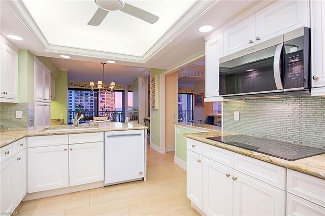 4401 Gulf Shore BLVD N # C905, Naples, FL 34103