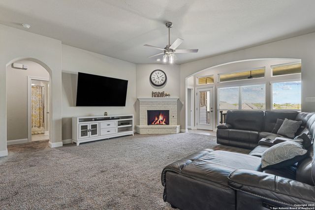 955 Vista Serena, San Antonio, TX 78260