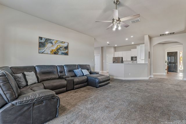 955 Vista Serena, San Antonio, TX 78260