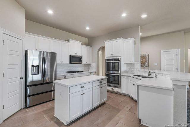 955 Vista Serena, San Antonio, TX 78260