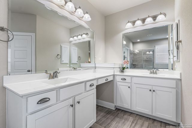 955 Vista Serena, San Antonio, TX 78260