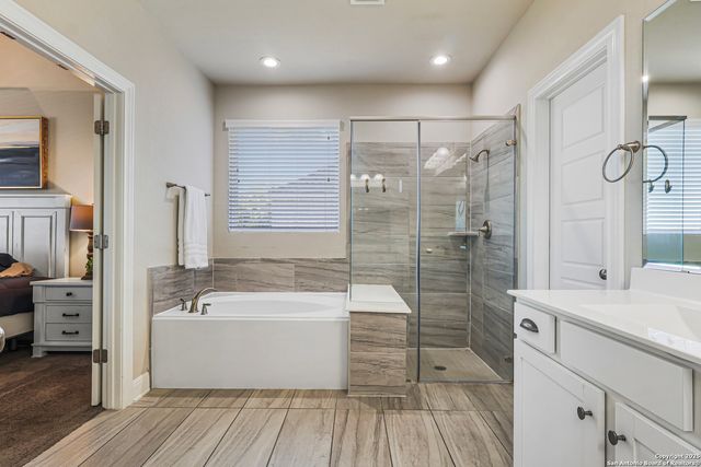 955 Vista Serena, San Antonio, TX 78260