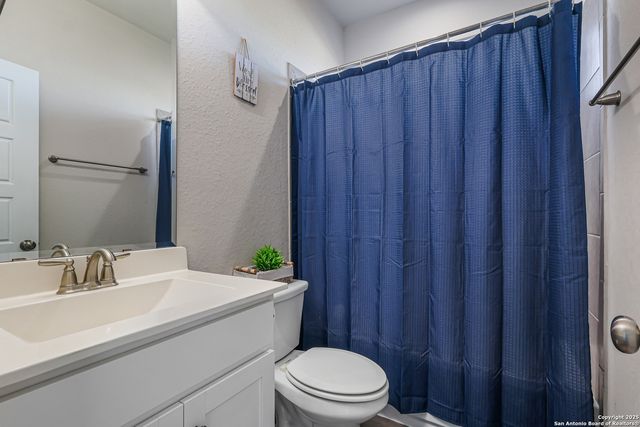 955 Vista Serena, San Antonio, TX 78260