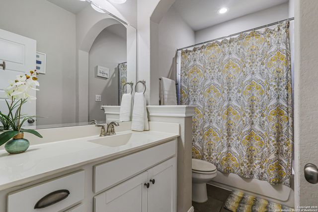 955 Vista Serena, San Antonio, TX 78260