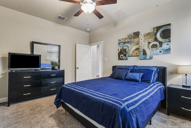 955 Vista Serena, San Antonio, TX 78260