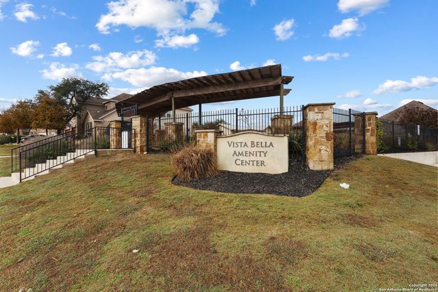 955 Vista Serena, San Antonio, TX 78260