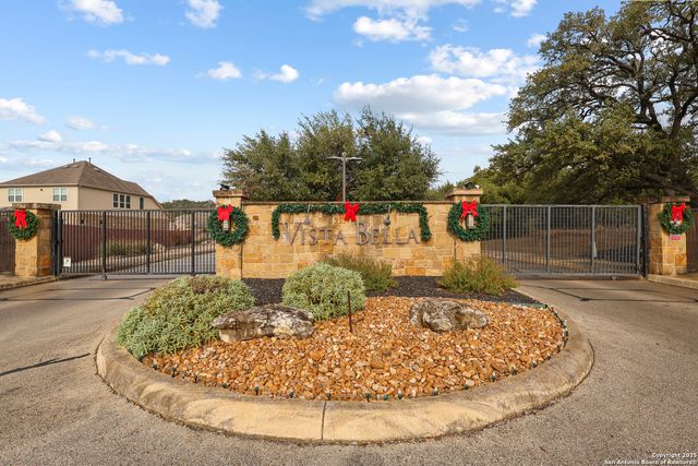 955 Vista Serena, San Antonio, TX 78260
