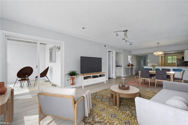 3200 Lynnhaven Dr Apt 202, Virginia Beach, VA 23451