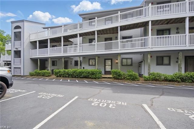 3200 Lynnhaven Dr Apt 202, Virginia Beach, VA 23451