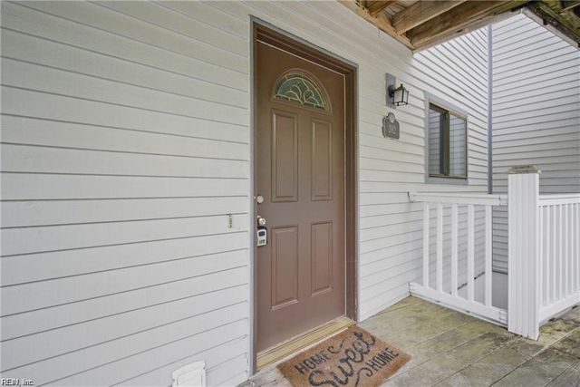 3200 Lynnhaven Dr Apt 202, Virginia Beach, VA 23451