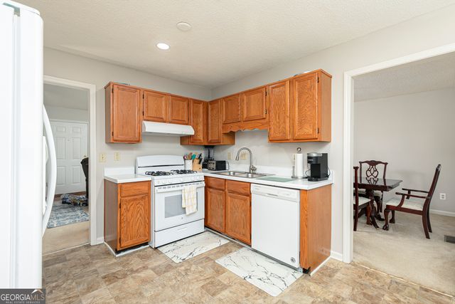 5216 Glendora Court, Powder Springs, GA 30127