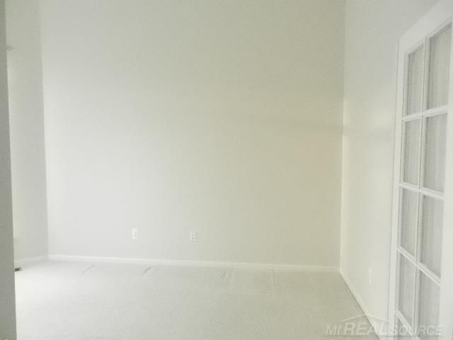 48364 Franklin Drive, Macomb, MI 48044