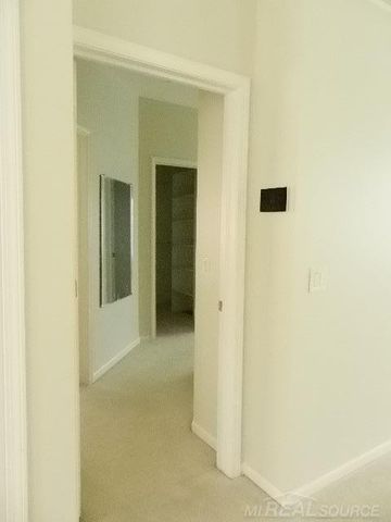 48364 Franklin Drive, Macomb, MI 48044