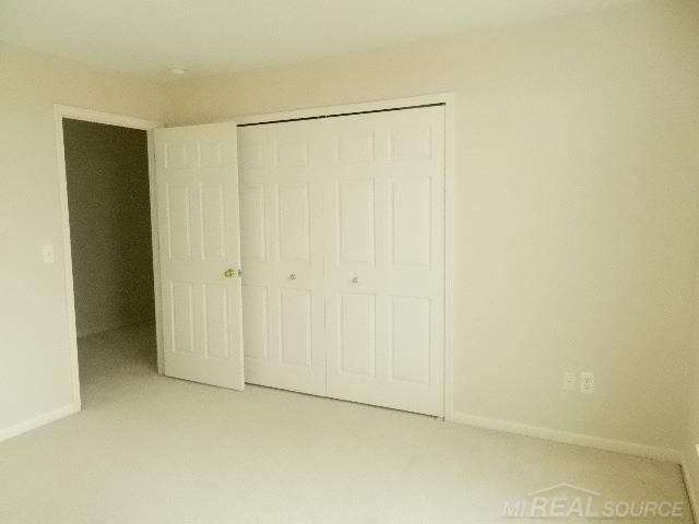 48364 Franklin Drive, Macomb, MI 48044