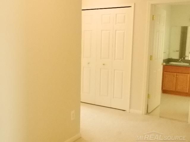 48364 Franklin Drive, Macomb, MI 48044