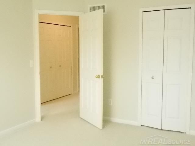 48364 Franklin Drive, Macomb, MI 48044