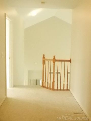 48364 Franklin Drive, Macomb, MI 48044