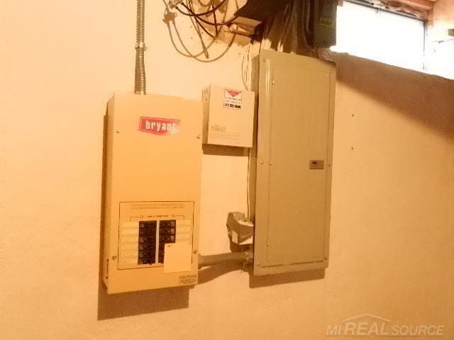 48364 Franklin Drive, Macomb, MI 48044