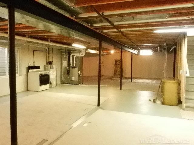 48364 Franklin Drive, Macomb, MI 48044